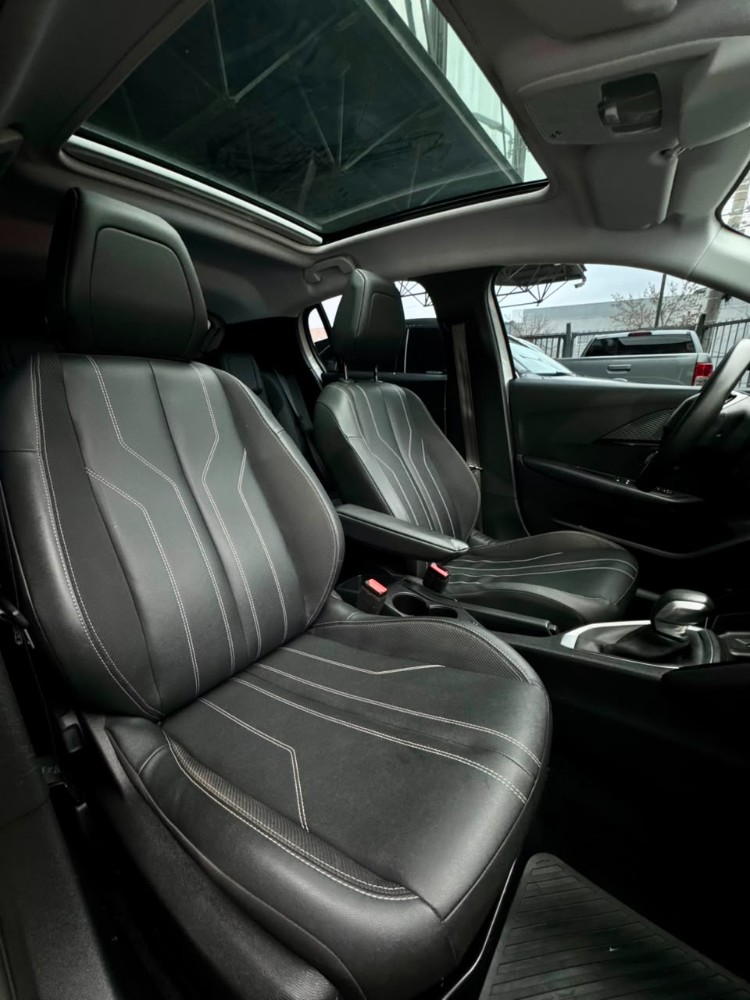 Peugeot 208 FELINE — foto 17